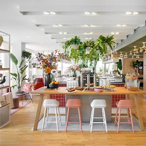 Zoku Апарт-отель